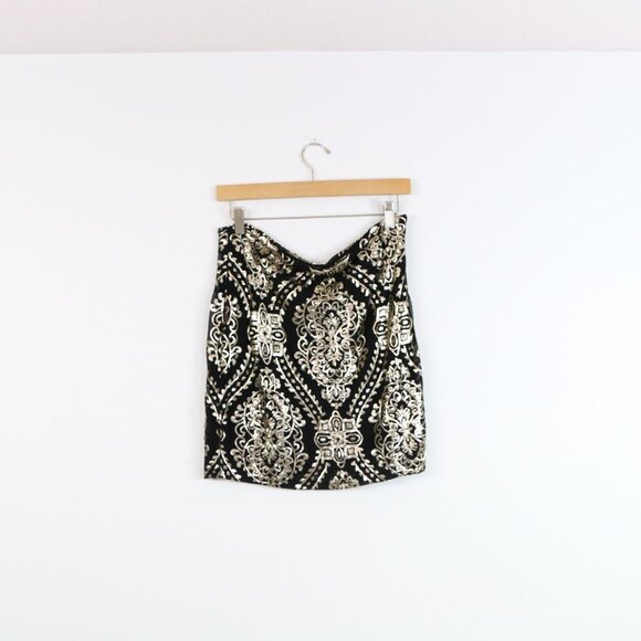 *Le Chateau Black and Gold Sequin Mini Skirt - Picture 3 of 5